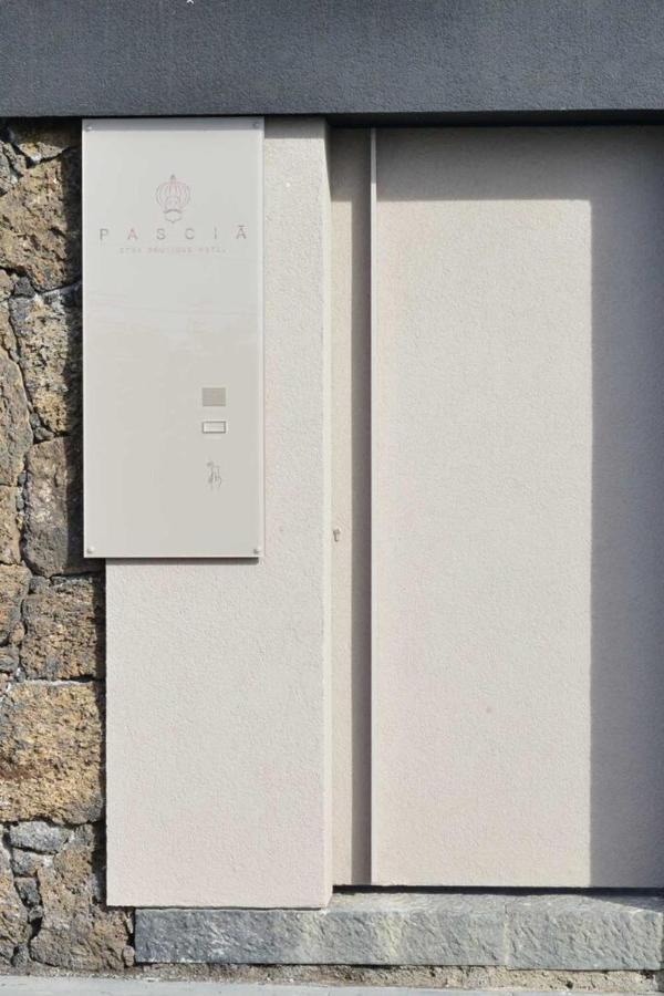 Pascia Boutique Hotel Ragalna Exterior photo